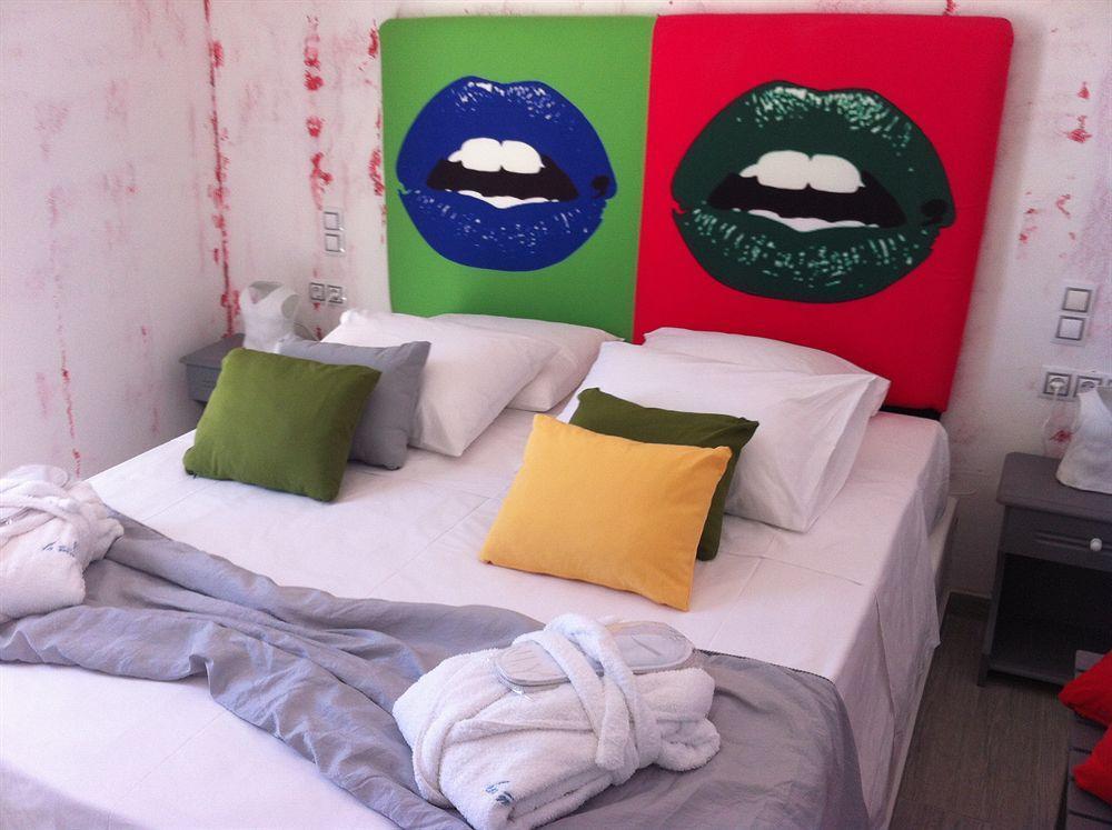 Beach Boutique Hotel Kamári Værelse billede